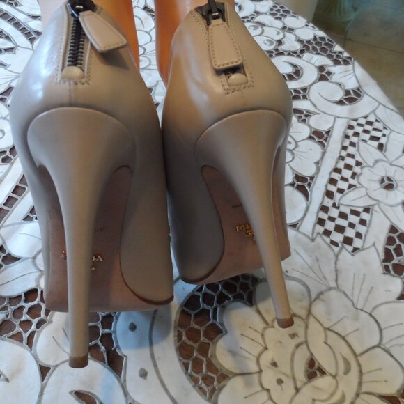 Prada Nude Lamb Leather Peep Toe Ankle Boots Size 37B - Picture 13 of 16